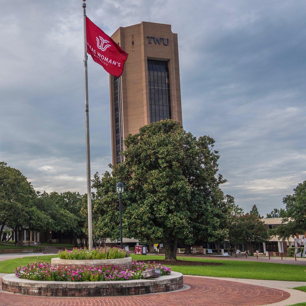 txwomans's tweet photo. We're #PioneerProud to announce that Texas Woman's University has officially become the state's seventh university system — making #TXWomans the nation's first woman-focused university system! 

Full story: https://t.co/GxnOLrbuTx https://t.co/4f9CFz5zNw