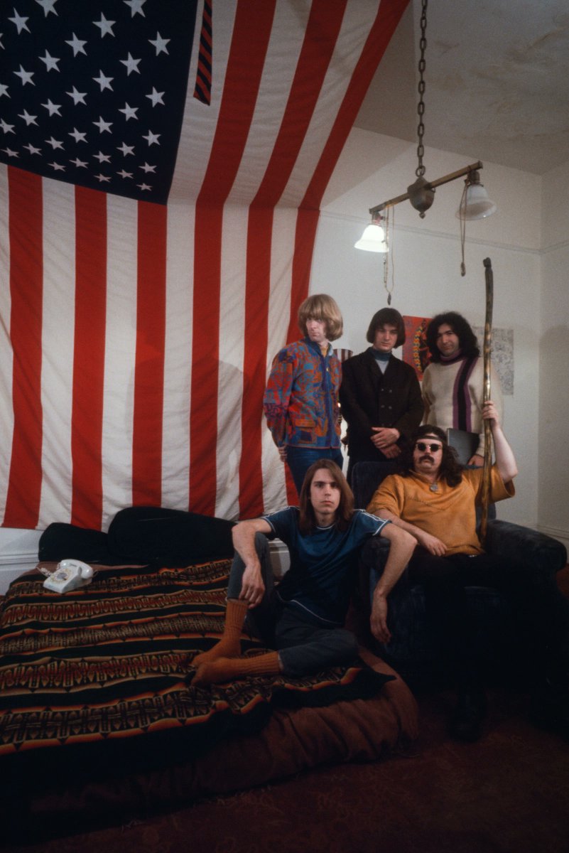 GratefulDead's tweet photo. POV: You enter 710 Haight-Ashbury and see this. What happens next?

Photo by Gene Anthony. https://t.co/UfjyeSj9aM