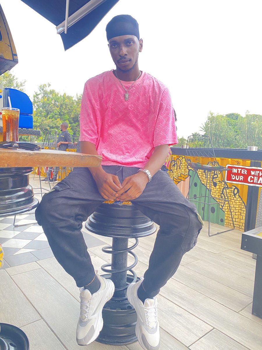 prezzy_krane's tweet photo. Tomorrow we go way up🚀🚀🚀, after 7 months of no music from me I’m giving my loyal fans Vibes on Vibes nonstop gbedu wey dey enter body. Only If You Knew Ep out tomorrow 28-05-2021 #OnlyIfYouKnew https://t.co/GEI6qjcI2E