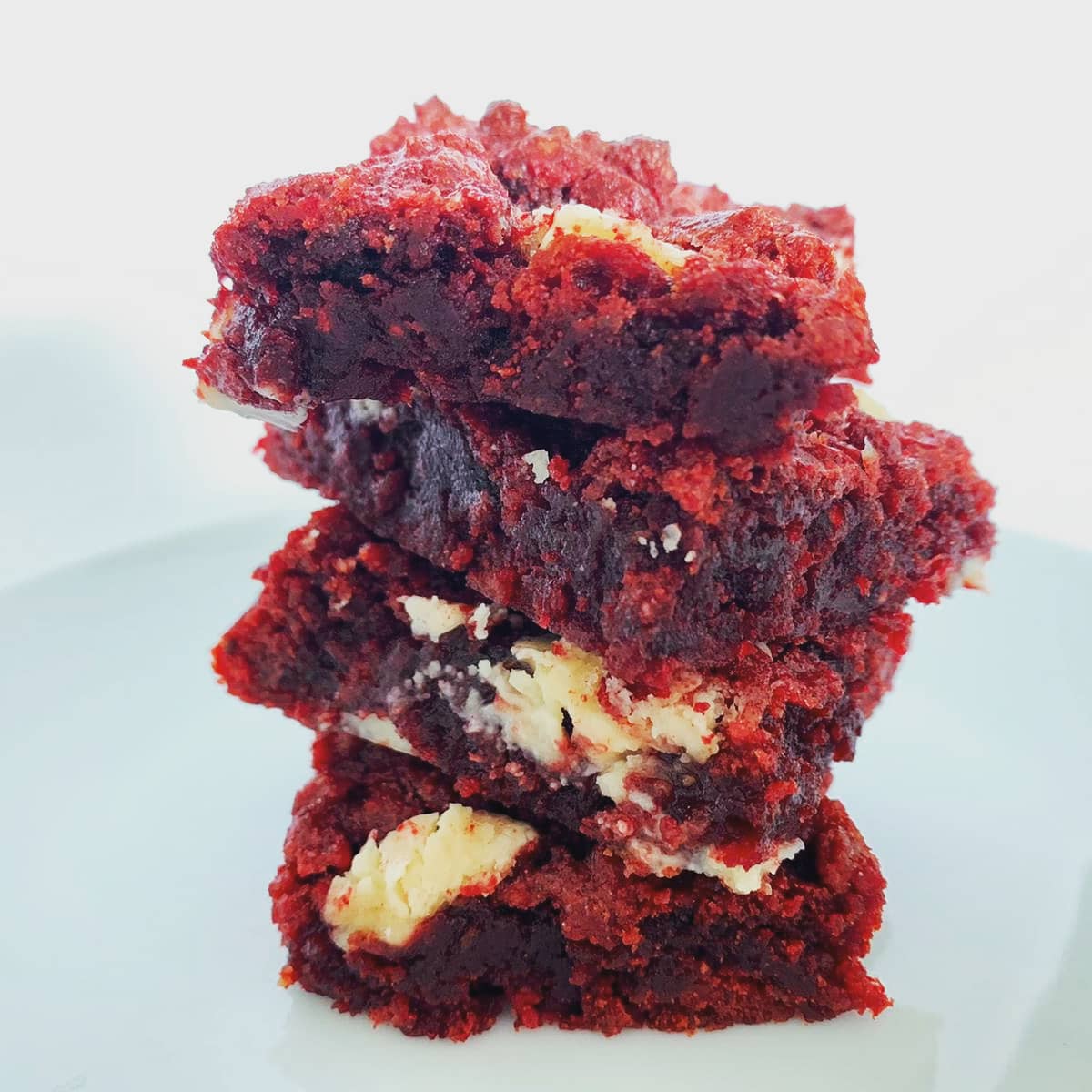 cocoacinnamon_'s tweet photo. Our vegan red velvet brownie mix made these gorgeous brownies.
Buy the mix here:
https://t.co/1yzVq9NMLT

#Food #CupcakeHour #cake #Vegan https://t.co/V6fGKXmXDA