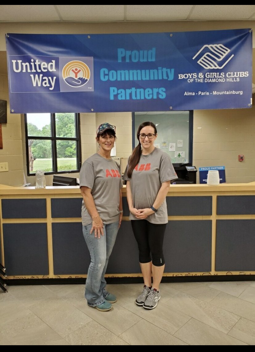 BGCDiamondHills's tweet photo. Thank you to Winonna and Crystal from ABB for volunteering at the Club today and helping paint our gym! #UWFSA https://t.co/aMvGzuodQm
