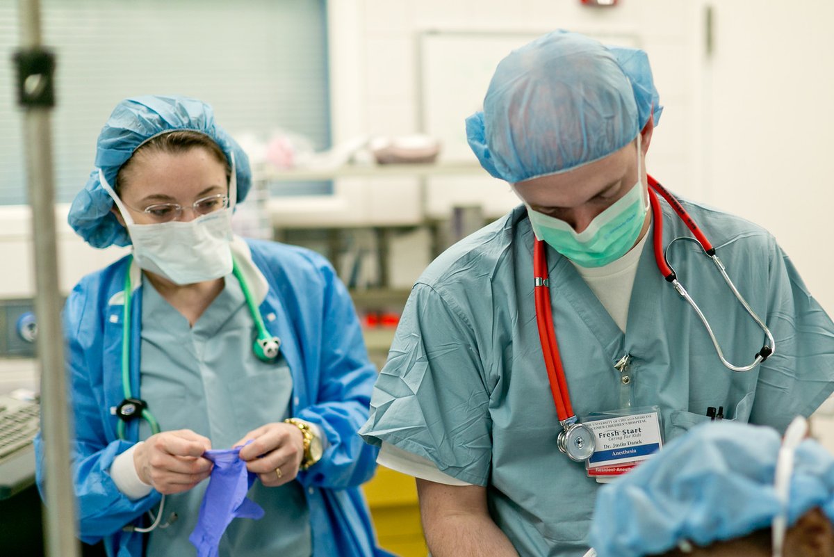 FreshStartKids's tweet photo. Drs. Alina Lazar and Justin Danek administer anesthesia at our Surgery Weekend on February 28, 2015. https://t.co/X3NquXAbbp #TBT #PlasticSurgery https://t.co/wPTJlwkFYc