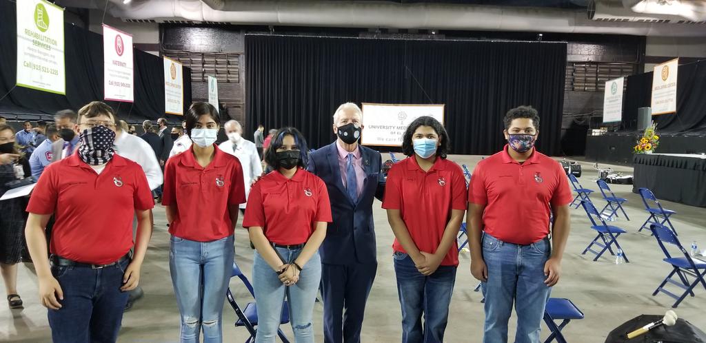 JS_Silverfxband's tweet photo. Our drumline this morning at the @umcelpaso unveiling of their Mobile Stroke Unit. Also pictured with silver fox alumni @EPCountyJudge. Thank you to @umcelpaso for having us out this morning! @EPISDFIneArts @viva_lajeff @JSHS_Official https://t.co/9XikDPhIzw