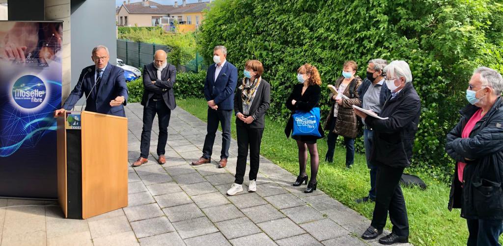 Manifestation à Cattenom pour la 50 000ème abonnée dans le cadre du déploiement de la Fibre optique en Moselle. #mosellefibre <a href="/MoselleFibre/">Moselle Fibre</a> <a href="/MoselleCD57/">Département Moselle</a>