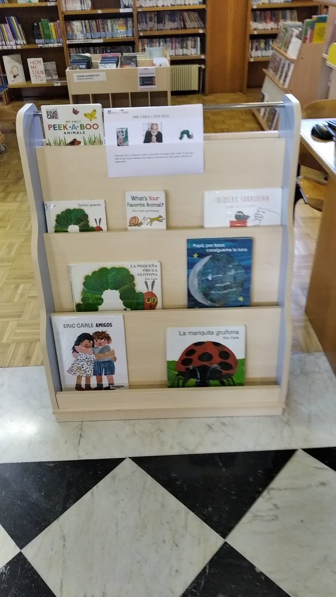amaruizfer's tweet photo. @DK_Liburutegiak Eric Carle gogoan #Lugaritzliburutegian #EricCarle https://t.co/MtzWx40DeS