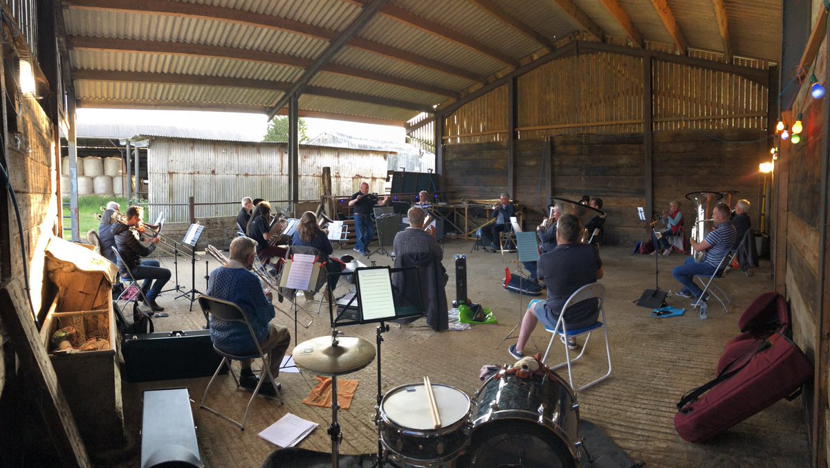 WroughtonSilverBand tweet media