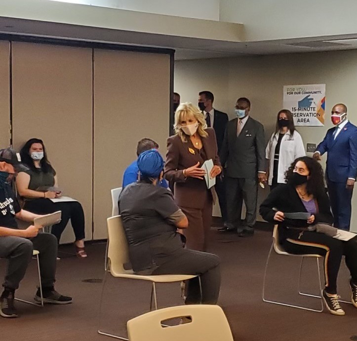 MCCKansasCity's tweet photo. Thank you, @FLOTUS for stopping by MCC's #VaccineClinic as we vaccinate and educate our #MCCWolfPack and the community.
We still have Johnson & Johnson vaccines available for walk-ins, and we will be at the MCC-Penn Valley Education Center until 6!
https://t.co/t3Mjbdp8ED https://t.co/JybnVy2iOe