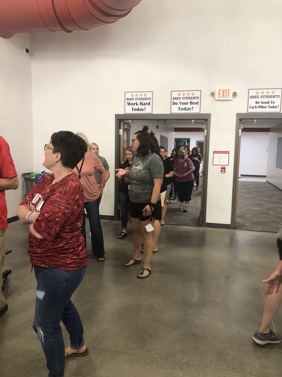 mrslinderwell's tweet photo. Wrapping up 20-21 and getting ready to JumpIn to summer!  #BHESkeepmovingforward #BHESJumpIn https://t.co/8MZqFtwQO9