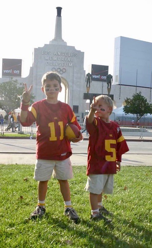 RBYowell2's tweet photo. @colecubelic My sons will answer this the same - @USC_FB in the LA Coliseum from our seats in Section 41 from โ99-โ08 watching #CarsonPalmer @MattLeinartQB @ReggieBush @thereal_lendale @ClayMatthews52 @robertwoods @MattBarkley restore the Trojan program w/ @PeteCarroll #SongGirls #Traveller https://t.co/5imDdWsg2F