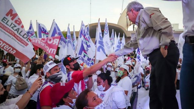 photolosa's tweet photo. Ya ganamos la campaña, las encuestas y el debate, y ahora ganaremos el 6 de junio: Rocha https://t.co/sH552A1S42 https://t.co/TJVd1fqOIF