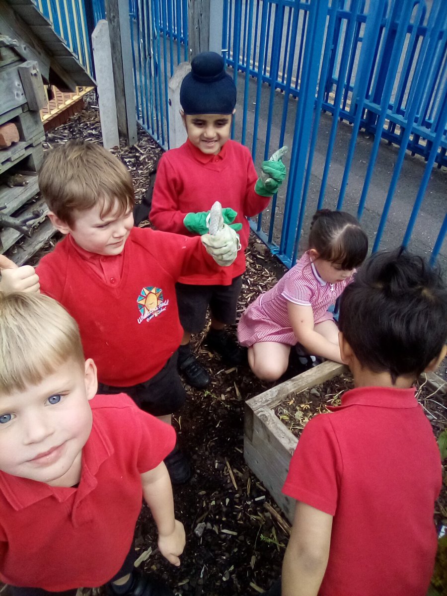 WhetstoneNurs's tweet photo. Nursery have been out gardening today to make our outdoor area ready for our new topic "Growing" after half term. https://t.co/g5OfjpBVPo