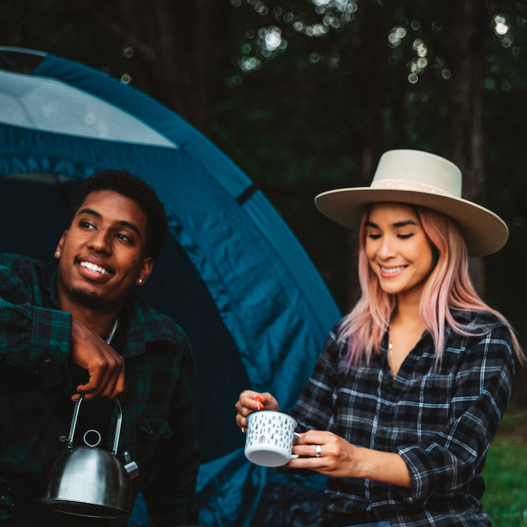 Imagine renting some camping gear and going on an epic adventure! We are dreaming of summer nights like this! ⛺