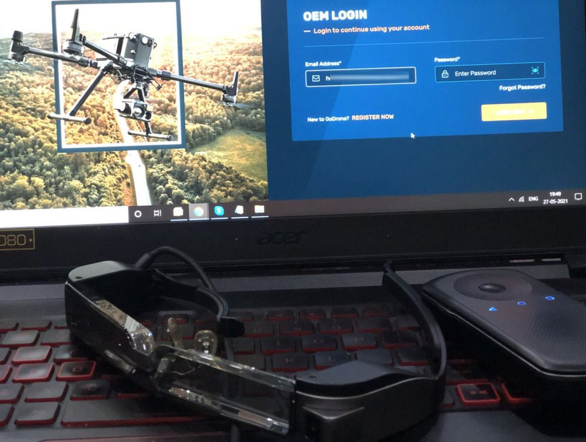 ajayidt's tweet photo. How about augmented reality and drones!

#insurance #UAV #RPAS #Drones #dronesafety #dronedelivery #dronenews #utm #dronepilots #uaop #dgca #npnt #augmentedreality #augmentedintelligence  @cascaeconnects @godronaofficial @tidtofficial https://t.co/7iNUk8eupr
