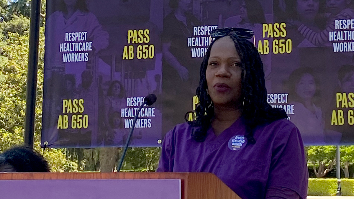 seiu_uhw's tweet photo. “We lost coworkers and family members to this virus. Many healthcare workers have retired and walked away from the job. We need you to fight for us like we fought for you in the pandemic.”
Lanette Griffin, Laboratory Technician, Kaiser South Sacramento #SupportAB650 #AB650 https://t.co/64kVDPmLOE