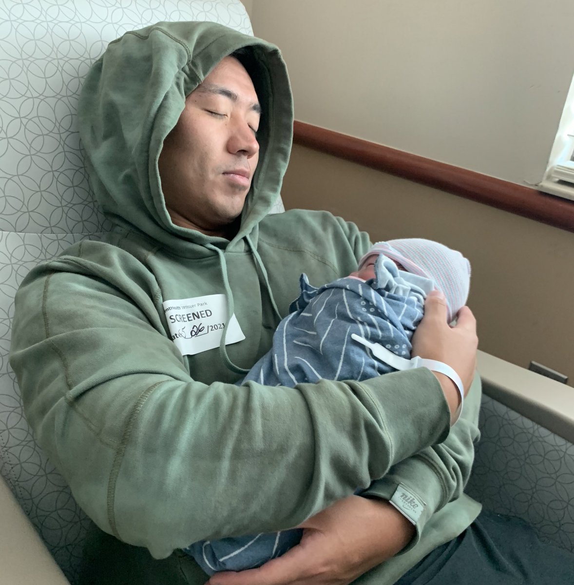 KayKayEsss's tweet image. Baby Keanu is here❤️👶