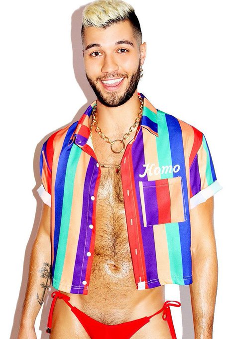 1 pic. quick go cop some gay shit ? #marekrichard https://t.co/91vaEVEnRD https://t.co/Wfl20z5Wsu
