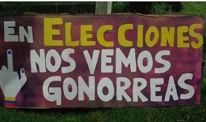 AlejoBetancurt7's tweet photo. Un sentido mensaje a las mayorías del @SenadoGovCo. 

Ups. https://t.co/tBe8wn8BXs