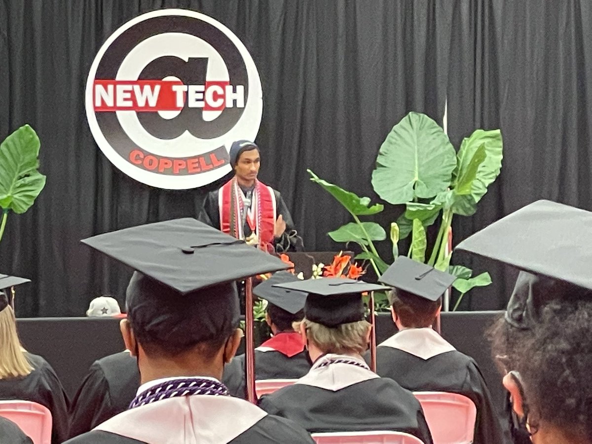 Bence_EDU's tweet photo. Salutatorian @Sahil_NTHC of @NewTechCoppell  #Classof2021  talks about winning at life! https://t.co/ABN8Dnnr2q