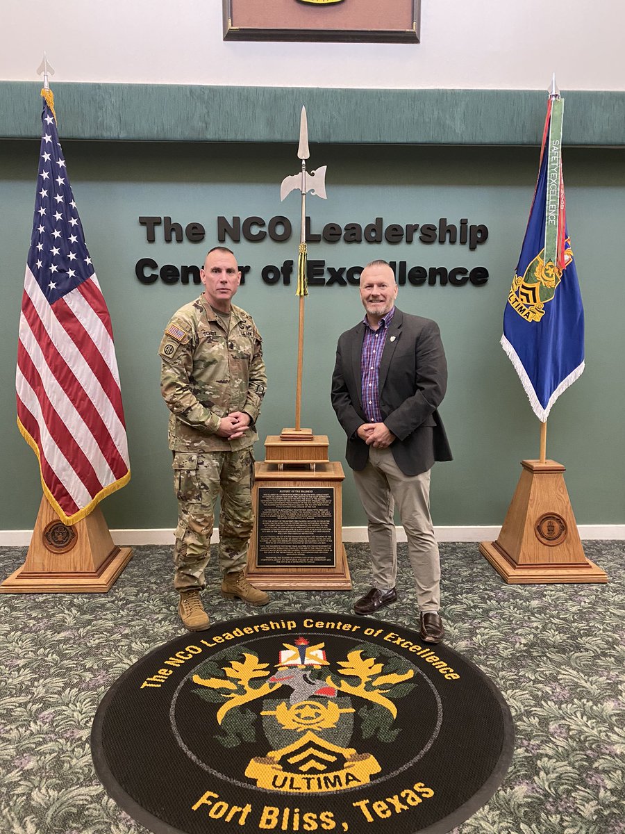 PMEHardTrox's tweet photo. It was an honor to address Class 71 of the @NCOLCoE today! The future of the senior enlisted force! Thank you @CSM_Schmidt for the opportunity! Boom π₯! https://t.co/aAvaPsKeAl