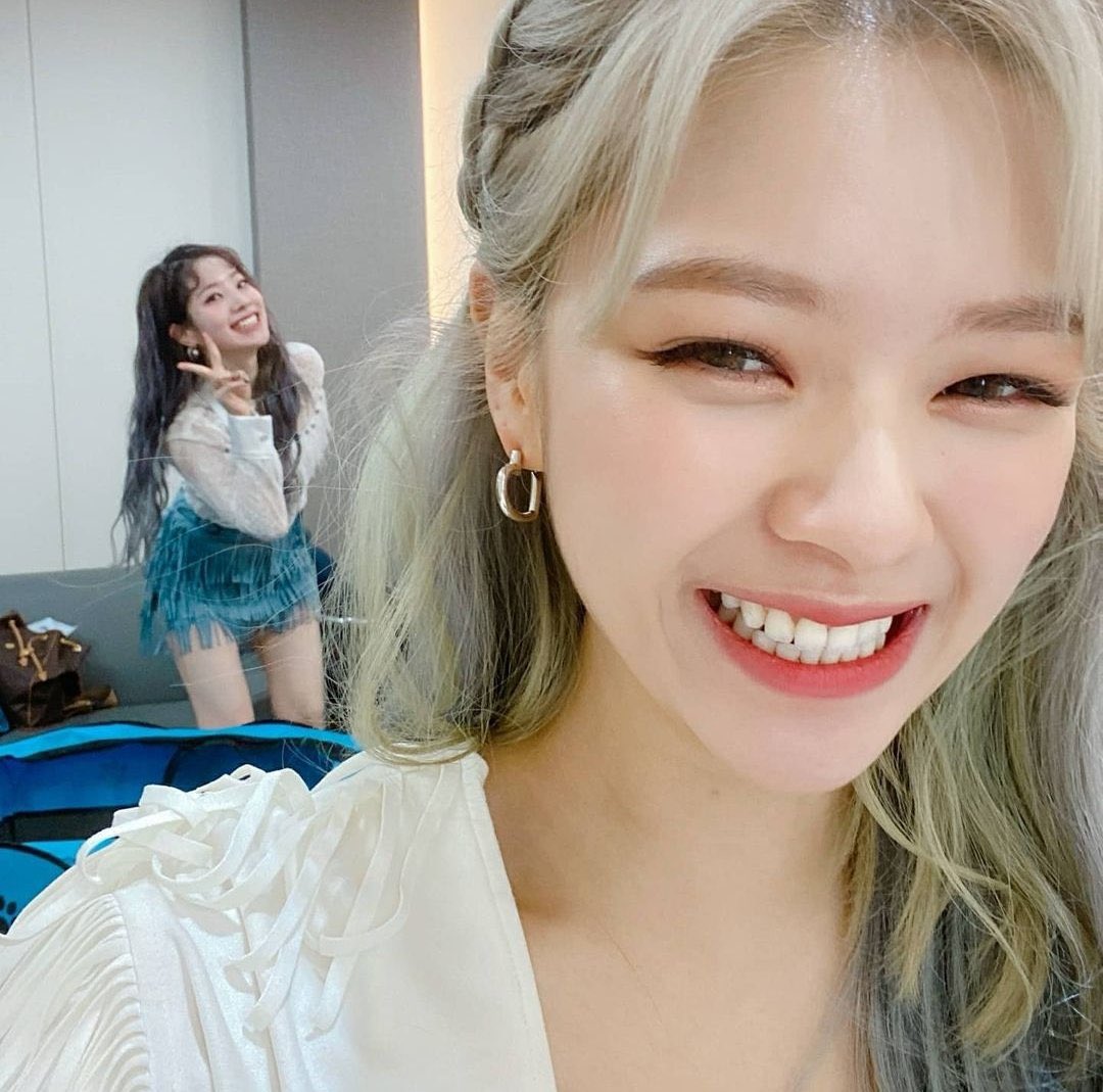 ANG3L_jyp's tweet photo. happy birthday babes @gugudals sana masaya araw mo love you 💘💖💝😘💖💘😘🥰💝💖💘😘 https://t.co/9Qy6irQ44z