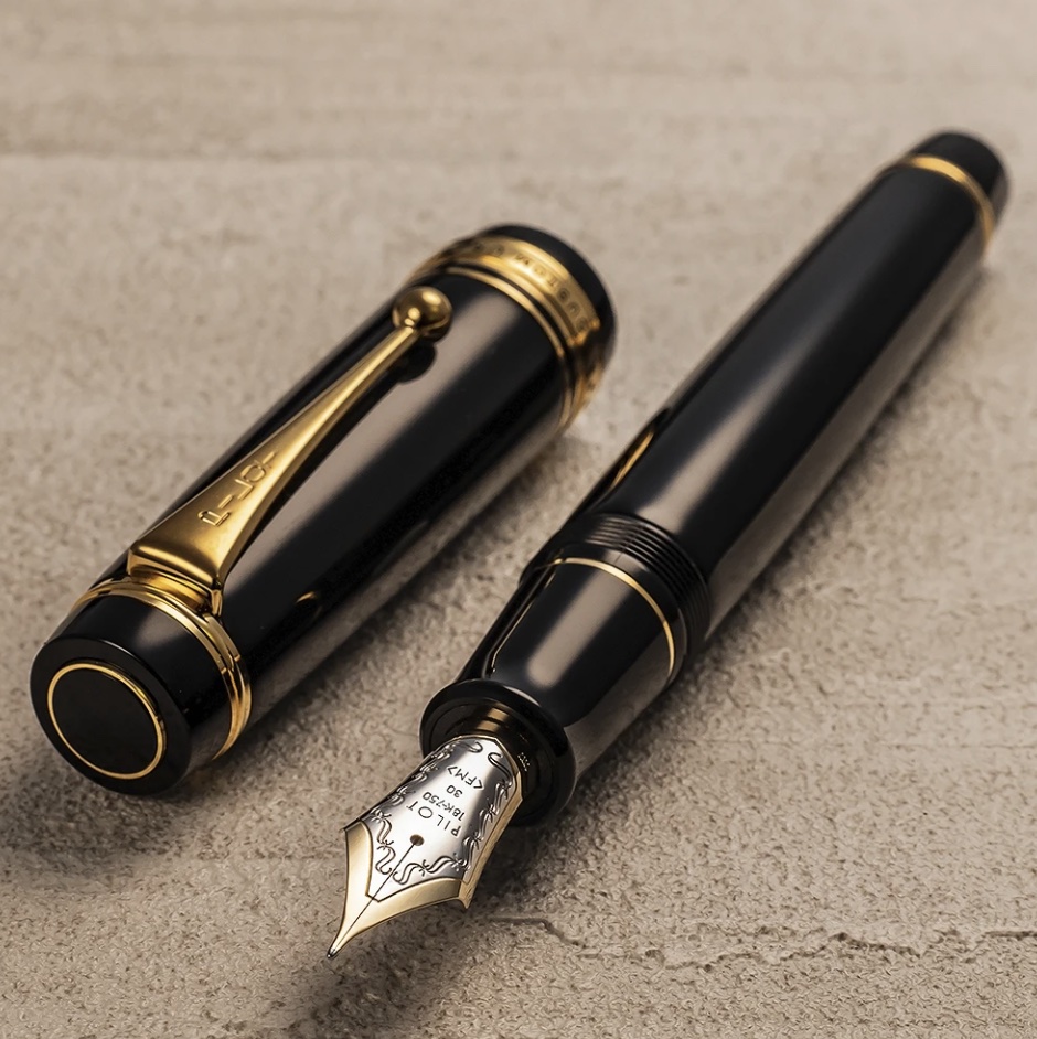 WBLMD's tweet photo. #Urushiol is a oily resin invoking the inflammatory reaction from #poisonoak, ivy, &amp; sumac.
"Urushiol", derived from Japanese 漆 (#urushi, lacquer tree), is used by artisans to coat pens elegantly.

#Pilot845 @tokyostationpens @fudefan @_penaddictfm 
@dowdyism @imyke @Nurse_HTeng https://t.co/4nmfgz0Fcn