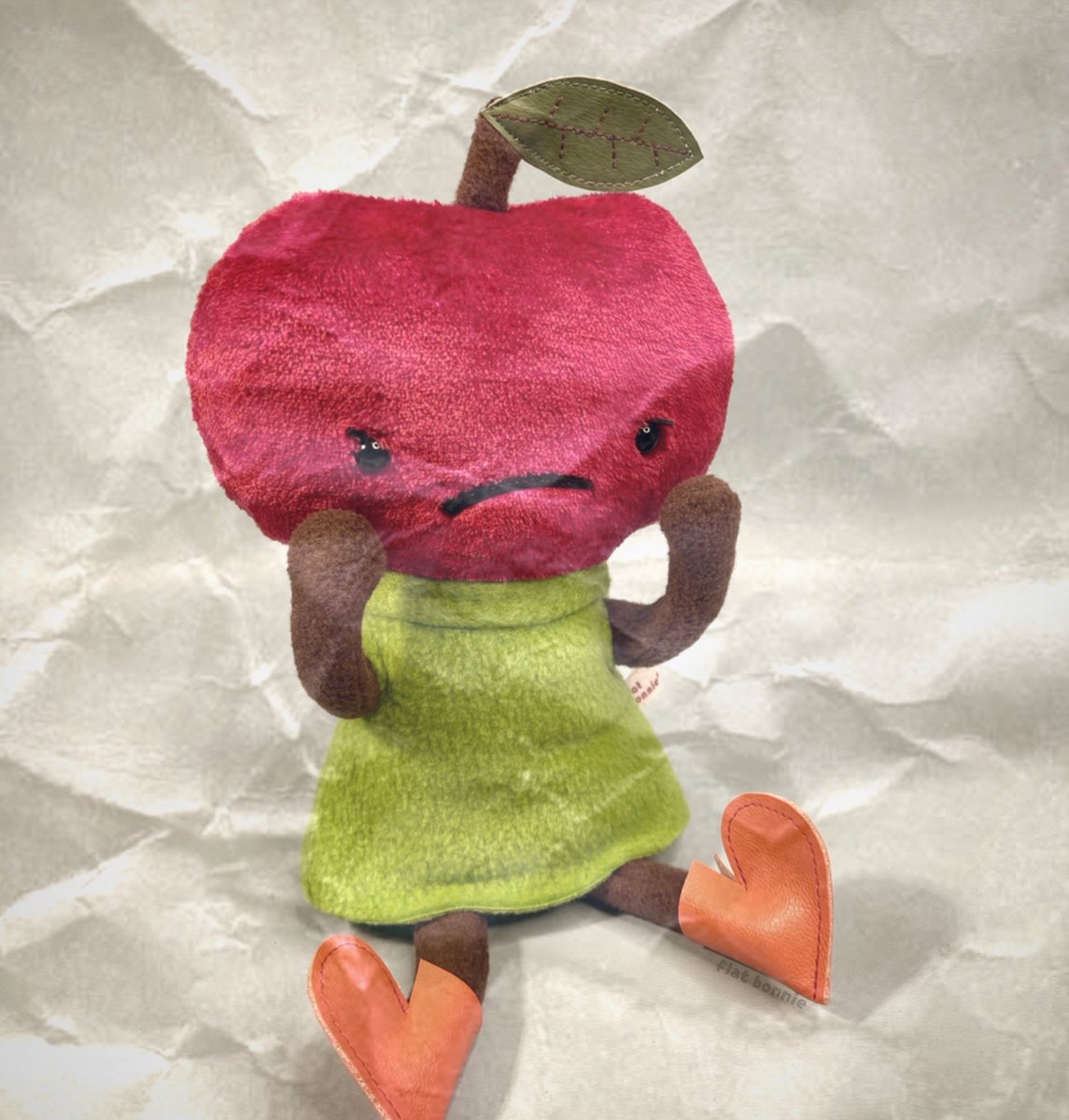 FlatBonnie's tweet photo. Crushed and #angry at the same time... Can you relate? ๐ก๐ #multitasking
#flatbonnie #apple #angryapple #fuji #fujiapple #ringo #cute #vinyl #plush #art #arttoy #plushie #plushies #ใฌใๆฎใ #ใฌใใใใฟ #kawaii #losangeles #la #thursday https://t.co/EUwNC9prHF