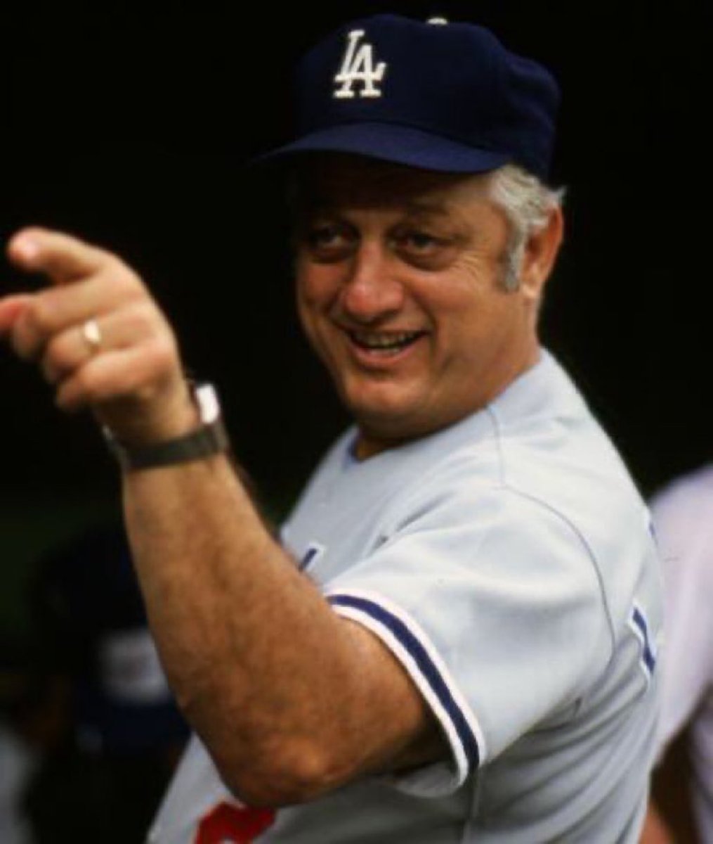 BaseballQuotes1's tweet photo. There are three types of people: those who watch it happen, make it happen, and wonder what happened. -Tommy Lasorda https://t.co/x002qeOyYt