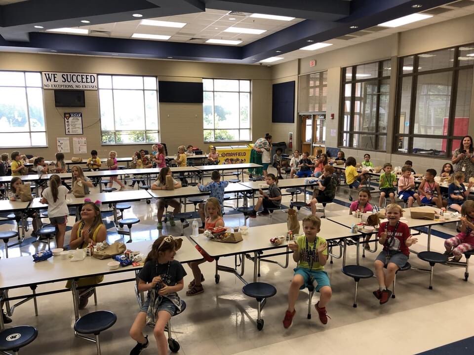 MossyCreekLions's tweet photo. We enjoyed "Happy Music for the Masses" today during lunch! Fun is certainly always had when @brianbuffington is in the house! Thank you Brian and PTO for this amazing treat to celebrate an incredible school year! https://t.co/zUGQko3wdO