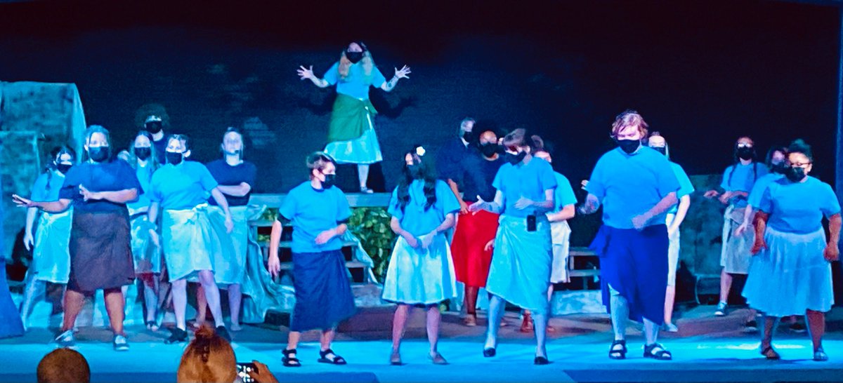 AJBriesemeister's tweet photo. 🎭🎶 Drama, songs &amp; dancing for @ajbtheatre + @ToroChoir at @AJBriesemeister’s musical, “Moana, Jr!” 👏🏼👏🏼👏🏼 #AJBisThePlace2Be https://t.co/kqycDBCb5v