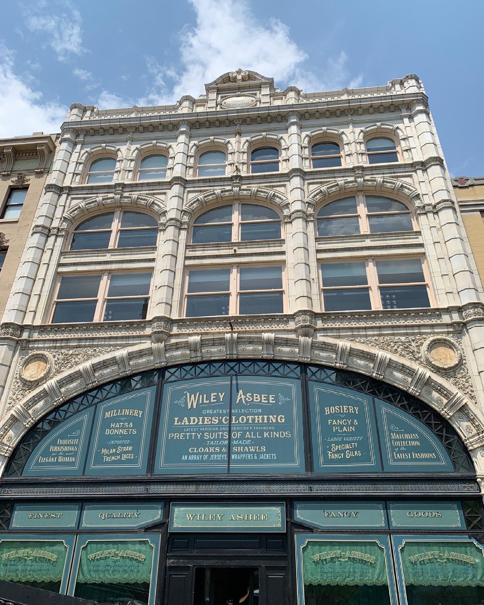 TroyInnovation's tweet image. It&apos;s been so cool to see some of our favorite downtown streets and storefronts totally transform for the upcoming filming of the new @HBO series, The Gilded Age! #EnjoyTroy