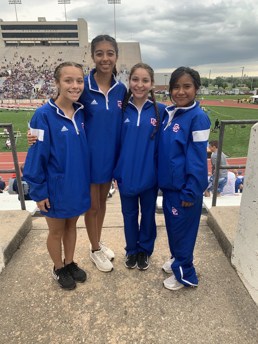 Larson, Orozco, Herrera and Rodriguez place 14th 4x800 10:28👏👏👏👏
