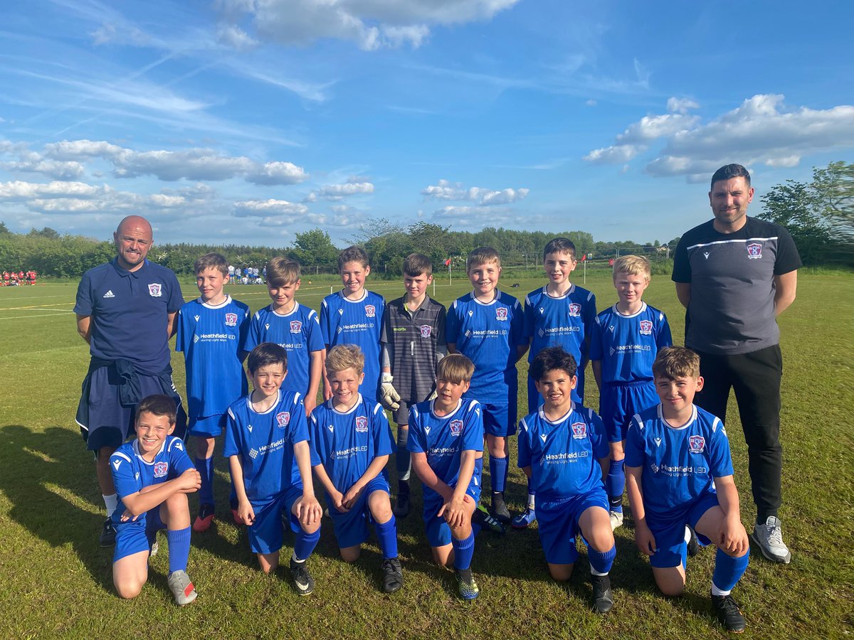 ssyfcunder13's tweet image. Proud of these boys,they’ve held their own in the top division and have consistently been in the top 4 of the table playing a year up. The physicality and strength of our opposition has sometimes been immense,these boys have battled through and have had an impressive season.⚽️💙