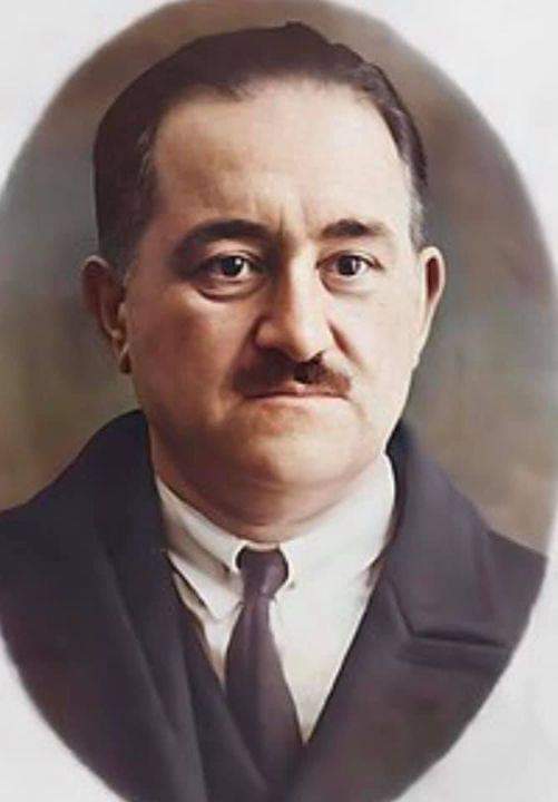 mr_tural_'s tweet photo. Deyiləcək çox xoş söz var, amma o sözlərin heç biri sənə olan sevgimizi ifadə edə bilmir.

Sən dövlətsən, sən millətsən, sən xalqsan, sən Azərbaycansan! https://t.co/tjszYNPkFa