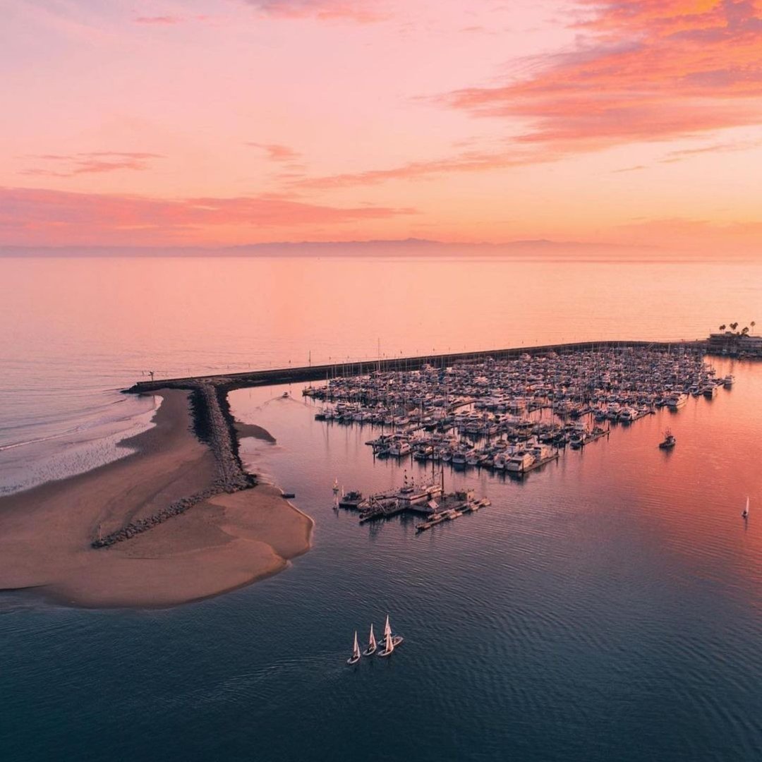 pixzen's tweet photo. RT @Jeanne805: Gorgeous view of the Santa Barbara Harbor 📸 @posesawkwardly.
-
#seesb #santabarbaramission #805living #americanriviera #downtownsantabarbara #downtownsb #goletabeach #islavista #montecito #mysantabarbara #santabarbara #805cannabiscommu… https://t.co/SF5Y9NQEHF