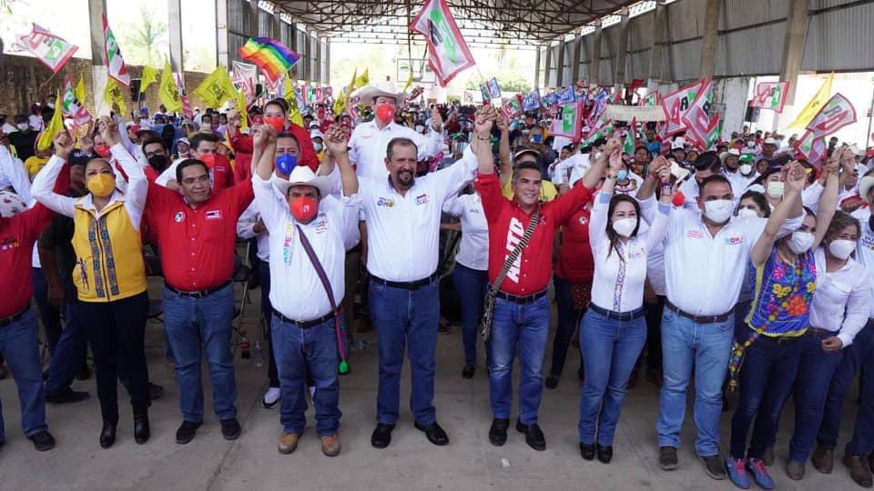 Desde #ROSAMORADA con todo el entusiasmo y la motivación de nuestro amigo presidente del CEN del PRI <a href="/alitomorenoc/">Alejandro Moreno</a> y los candidatos que conformamos esta gran alianza PRI, PAN y PRD de la mano de este gran equipo, y de las estructuras territoriales ¡VAMOS A GANAR!