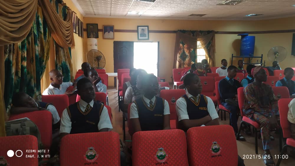 myengineers's tweet photo. Career talk organized by NIMechE Abeokuta @NiMechEAbeokuta Chapter led by, chairman,  Engr Dr Kunle Musa yesterday.

It is important for us to continue to inspire more young people to embrace STEM career, of course with biases for Engineering.

@NimecheNG https://t.co/Slcz5vKdH4