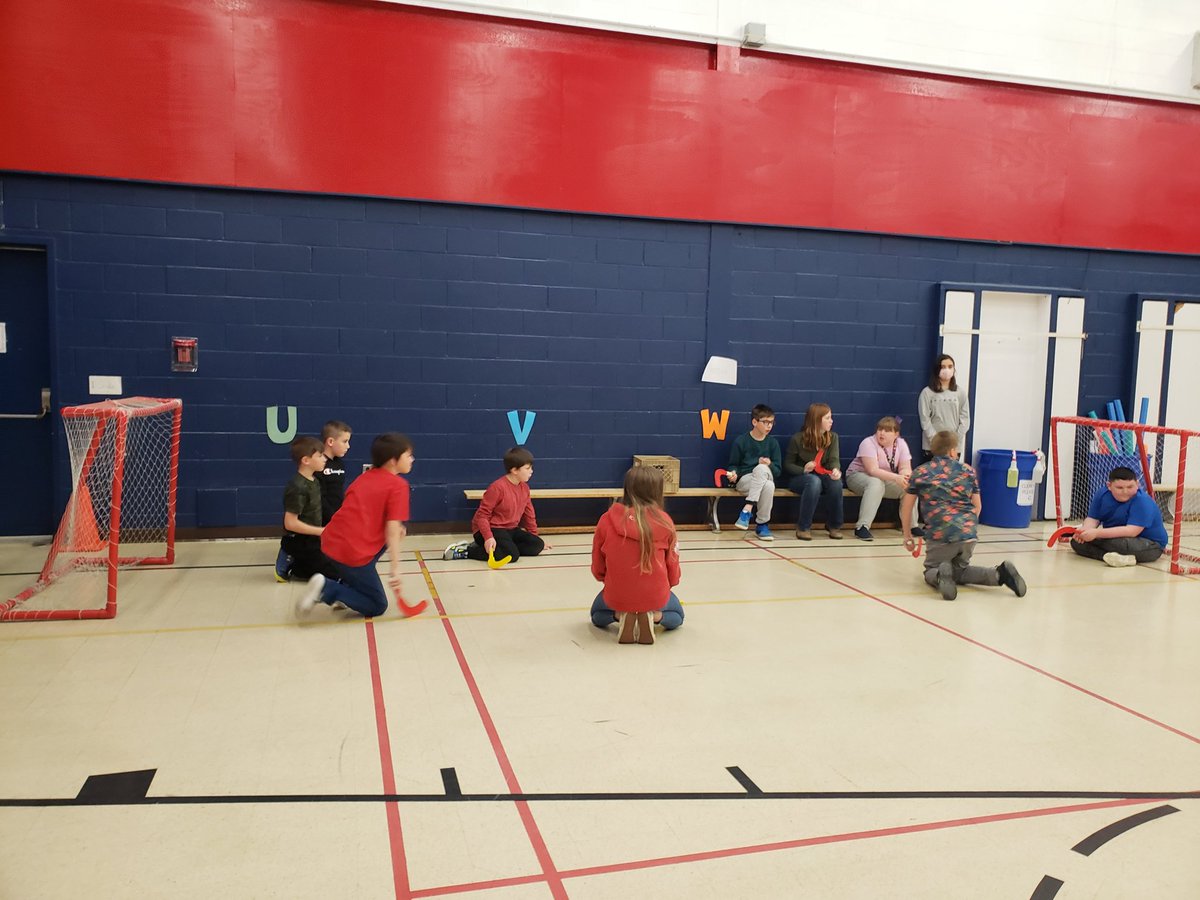 J taught us how to play ministicks hockey! #studentledlessons #teacheraslearner @danielleeddy10