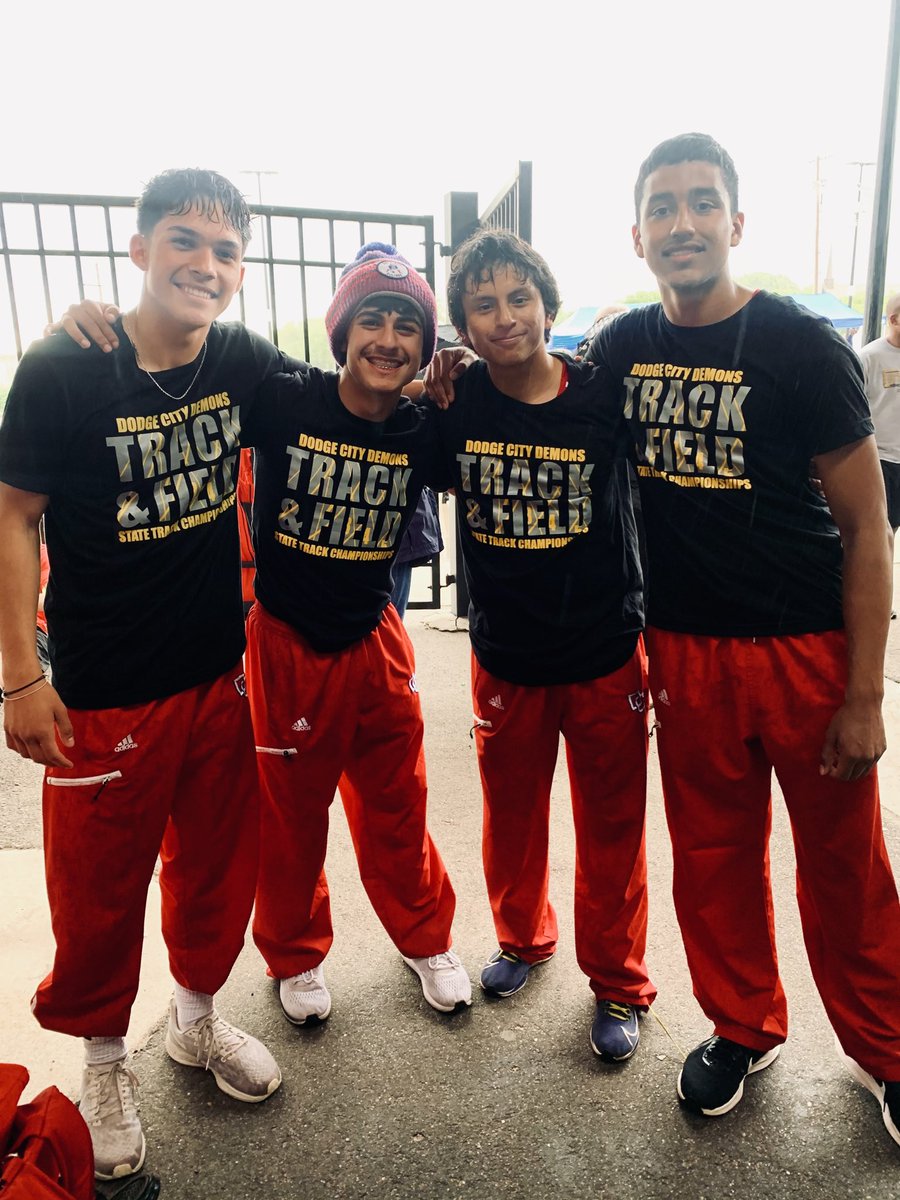 15th place finish boys 4x800 8:37 Arroyo, Lamas, Jimenez and Chavez👺👺👺👺