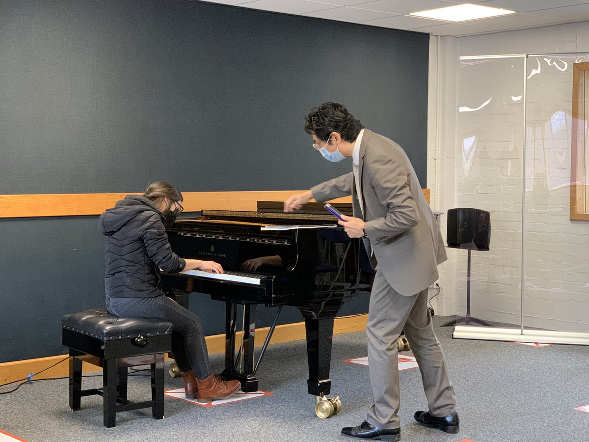 Emilie Capulet tweet media