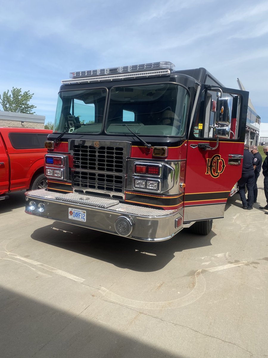 RossRparr's tweet photo. Collingwood Pumper 3 arrived today. Great job by everyone involved in design and build. Special thanks to Collingwood council for the support of their fire service. https://t.co/n0LXy6IRKp