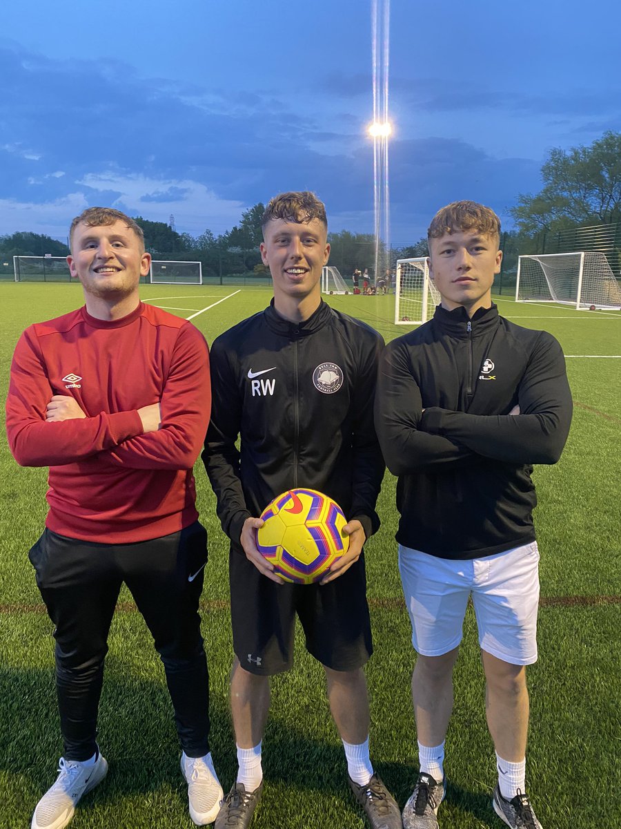 SnogDogba's tweet photo. MOTM today R.Walker with 6 goals #birthdaybash https://t.co/eD5J7aNFfY