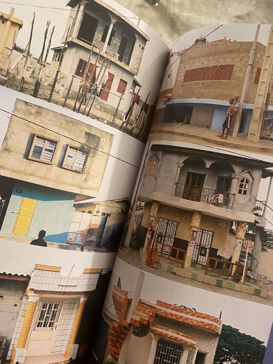 McZinsou's tweet photo. Coup de ❤️❤️❤️ pour un livre exceptionnel : Architectural Guide - sub-Saharan Africa ! 7 tomes sur toutes les architectures du continent. Pays par pays, bâtiments historiques ou contemporains, rien n’échappe aux auteurs. Un livre à lire absolument !!! 
#africanow https://t.co/iwkwTc3Rp3