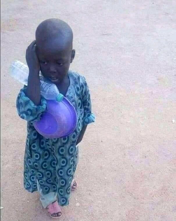 EssahYusiie's tweet photo. The day these children are off the street and in class rooms then 🇳🇬 can celebrate children day ...for now may 27 is elite children's day🙌....
#ChildrensDay2021 
#ChildrensDay https://t.co/iCxuGzBvBz