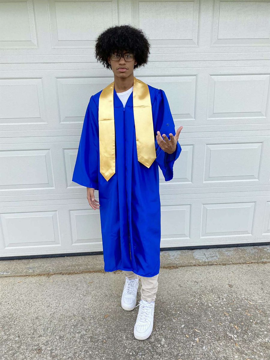 1k_Drian's tweet photo. Clearview It’s Been Real On The Road To Bigger And Better Things✌🏾🎓 https://t.co/D2rdzZHO2l