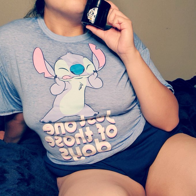 It's time to smoke! 💨💨💨 https://t.co/RiR3leR4BG<a href="/tag/happymonday"class="tags"><span>#happymonday</span></a>