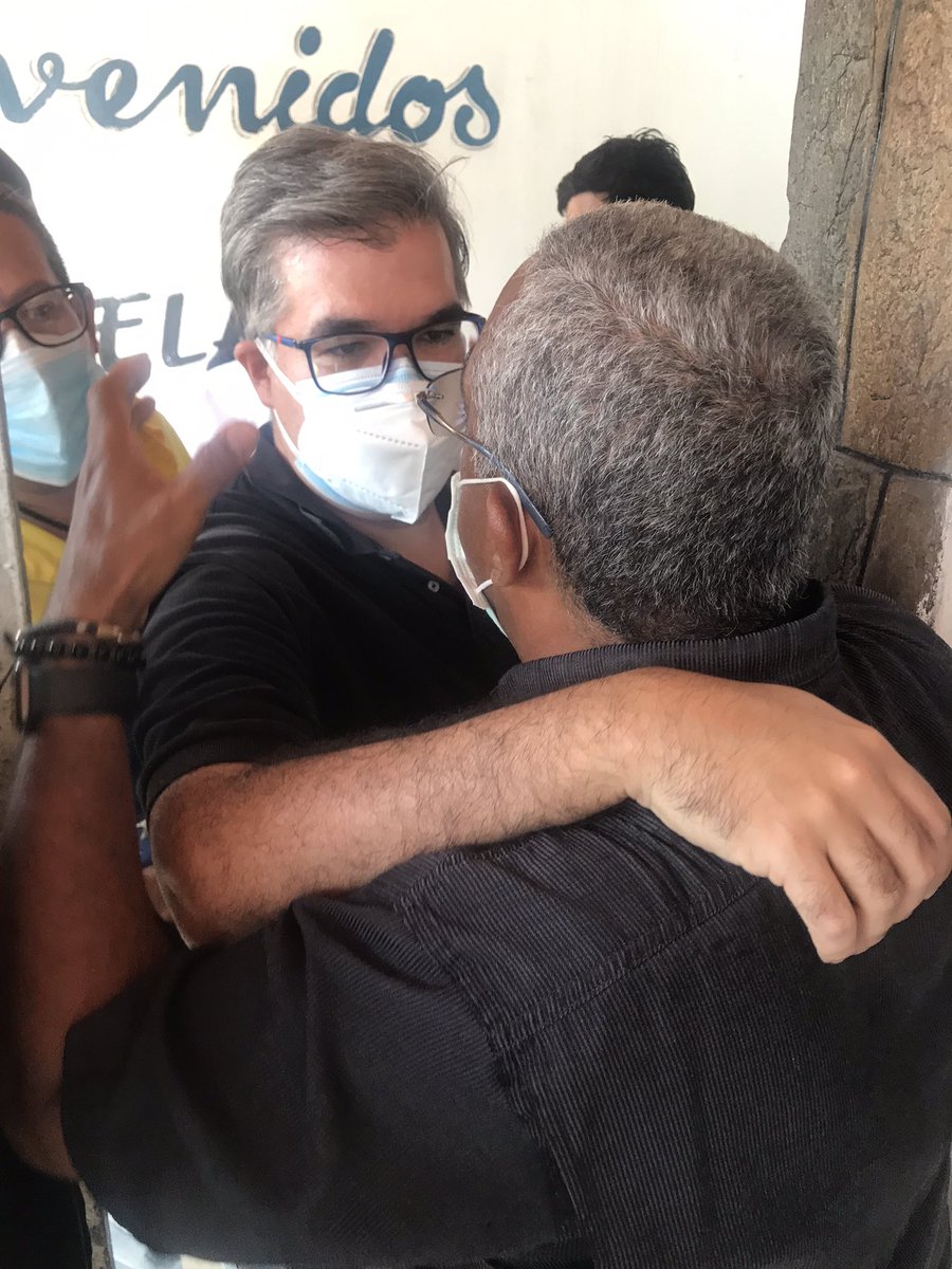DrJoseTrujilloV's tweet photo. Hoy también recibimos la visita de nuestros queridos compañeros @rojasperezm y @davidrarguello para una gran actividad con nuestra estructura. Gracias a nuestra militancia por cumplir y por saber que cuentan conmigo para seguir asumiendo el reto por Venezuela. https://t.co/8wKbClvIju