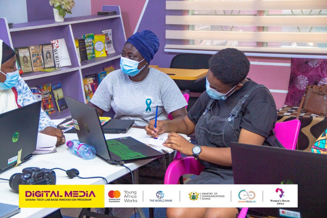 haven_africa's tweet image. Creative writing and blogging are being used widely in our world today to influence sales, bring accounts of events to an audience and communicate ideas in a creative way.
Today, trainees were introduced to creative blogging and writing.
#GTLBaseProgram
@GhanaTechLab
