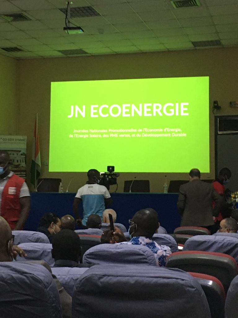 fouadhousni's tweet photo. Après les rencontres africaines de l’efficacité énergétique à #casablanca, @SolarexportMA est aujourd’hui présente aux #JNECOENERGIE à #abidjan !
Jour 1 du salon pour notre équipe sur place sur le stand de la #fenelec. https://t.co/oIHZ9E4cbc