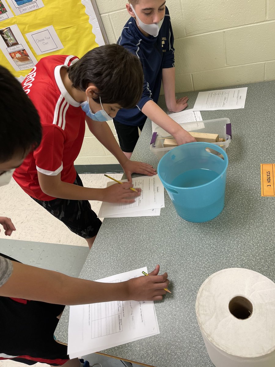 MrsWilliamsG6's tweet photo. Density Exploration Fun! @AhernMiddle #density #sixthgradesciene https://t.co/yAER6eRz87