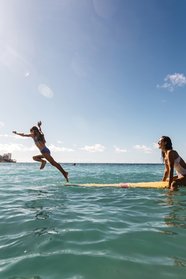 AkinaTours's tweet photo. School OUT, Summer IN!
Now that kids are out of school its extra important to watch for keiki when driving.

#drivesafe #drivewithaloha #safety #mauisafe https://t.co/ZeVW5QBmWj